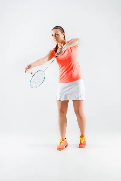 Saque bádminton