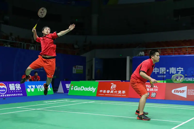 ¿Qué es un smash en bádminton?